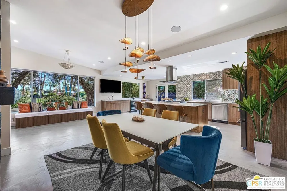 5155 E Bobolink Lane Palm Springs, CA 92264