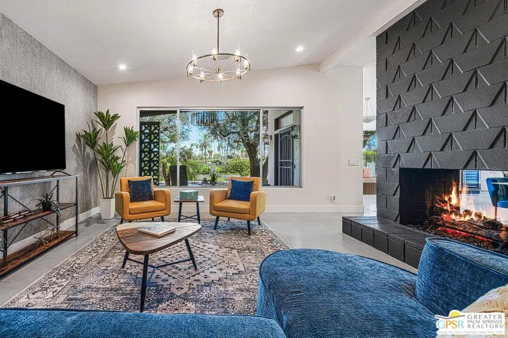 5155 E Bobolink Lane Palm Springs, CA 92264