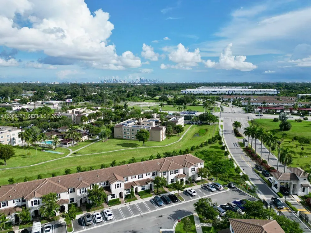 12117 NW 23rd Ct Miami, FL 33167