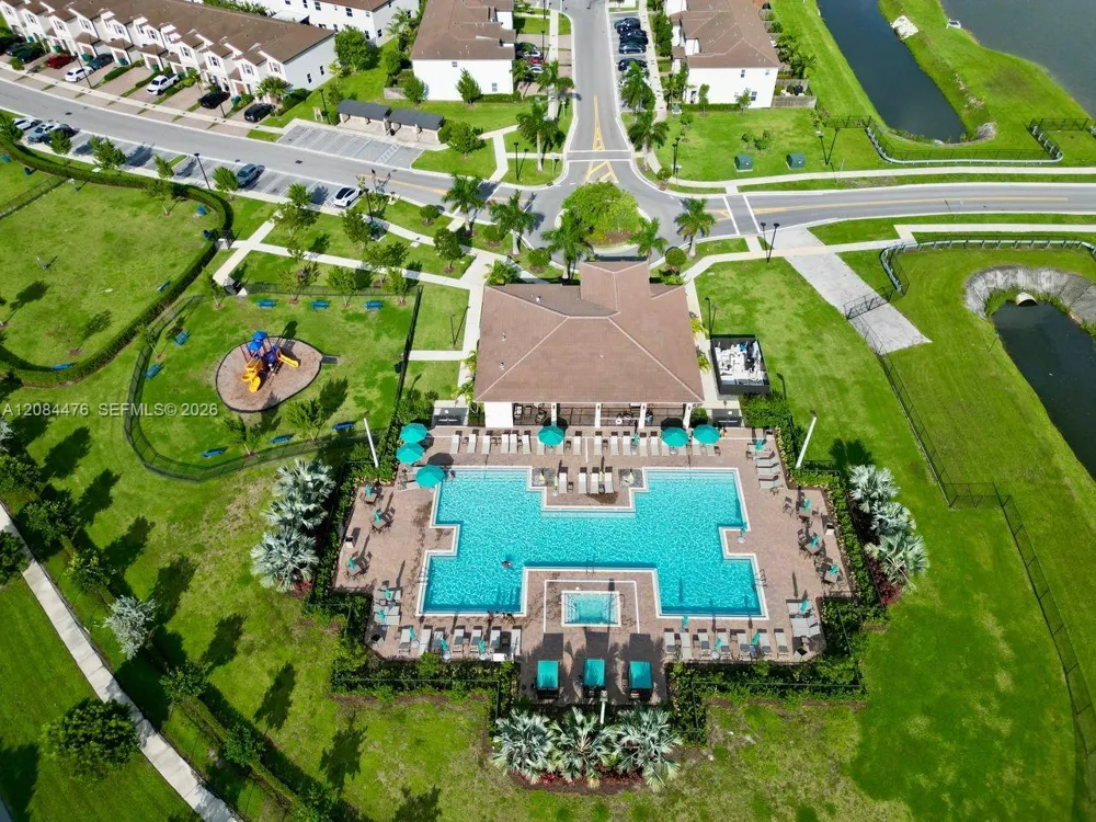 12117 NW 23rd Ct Miami, FL 33167