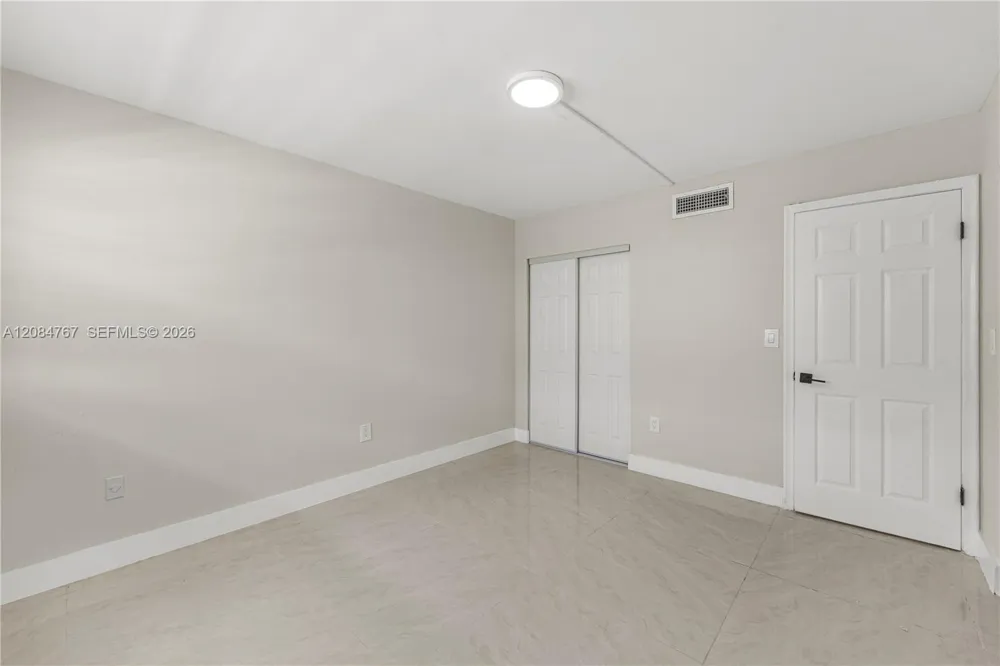 1720 Cleveland St #111W Hollywood, FL 33020
