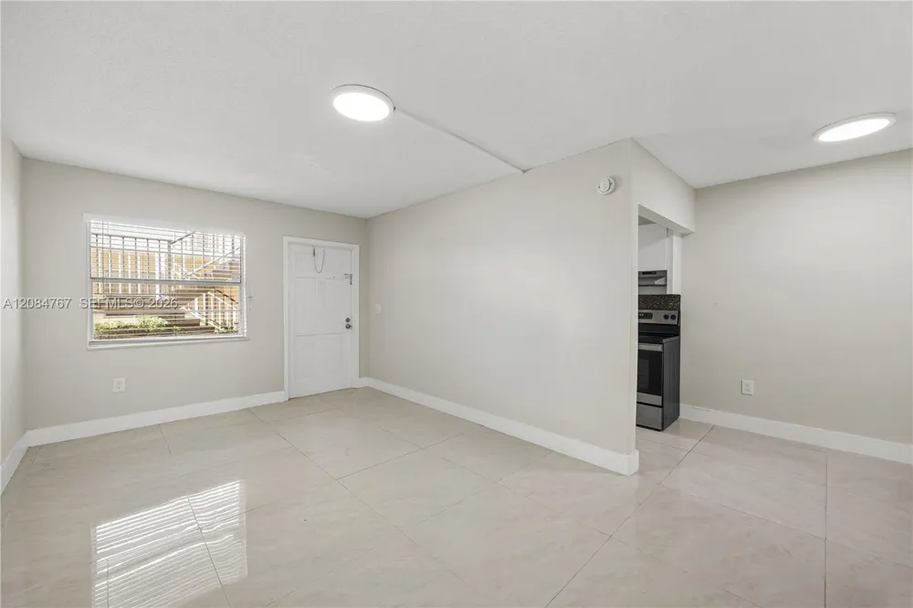 1720 Cleveland St #111W Hollywood, FL 33020
