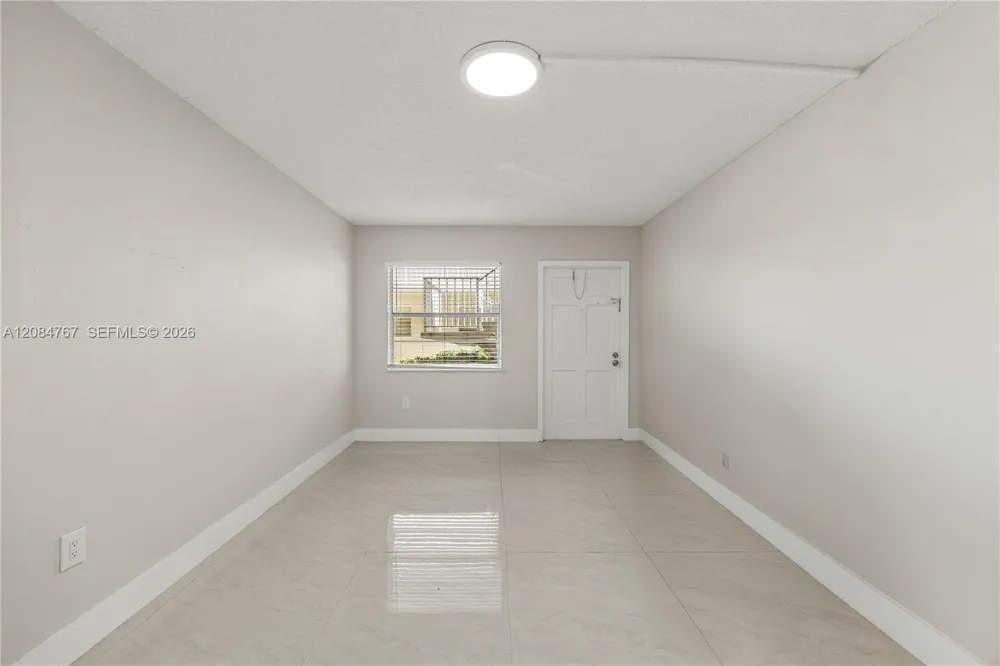 1720 Cleveland St #111W Hollywood, FL 33020