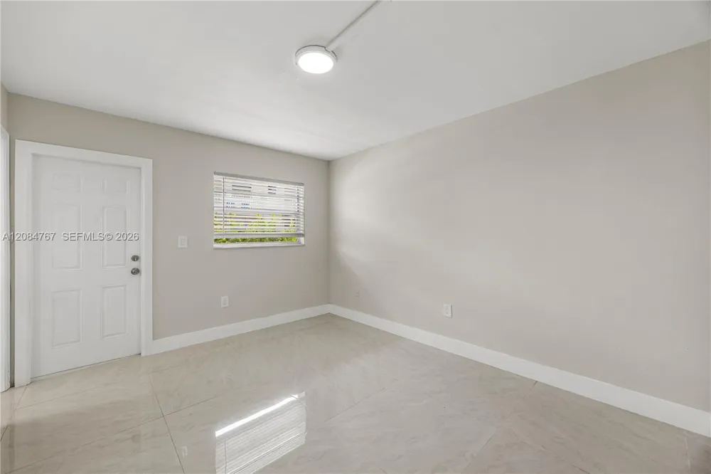 1720 Cleveland St #111W Hollywood, FL 33020