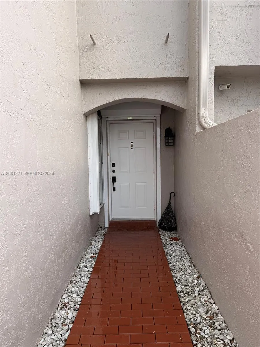 12837 SW 65th Ter #12837 Miami, FL 33183