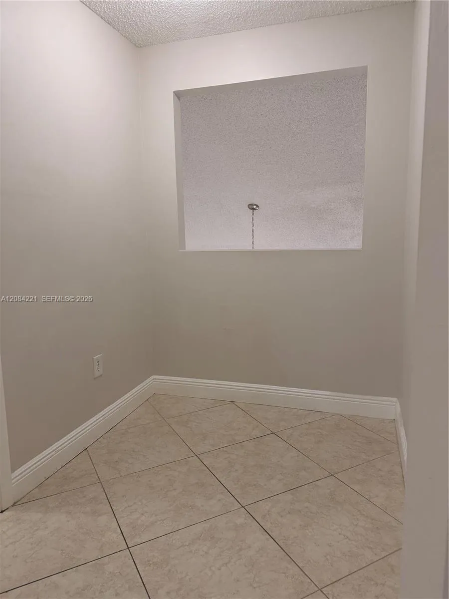 12837 SW 65th Ter #12837 Miami, FL 33183
