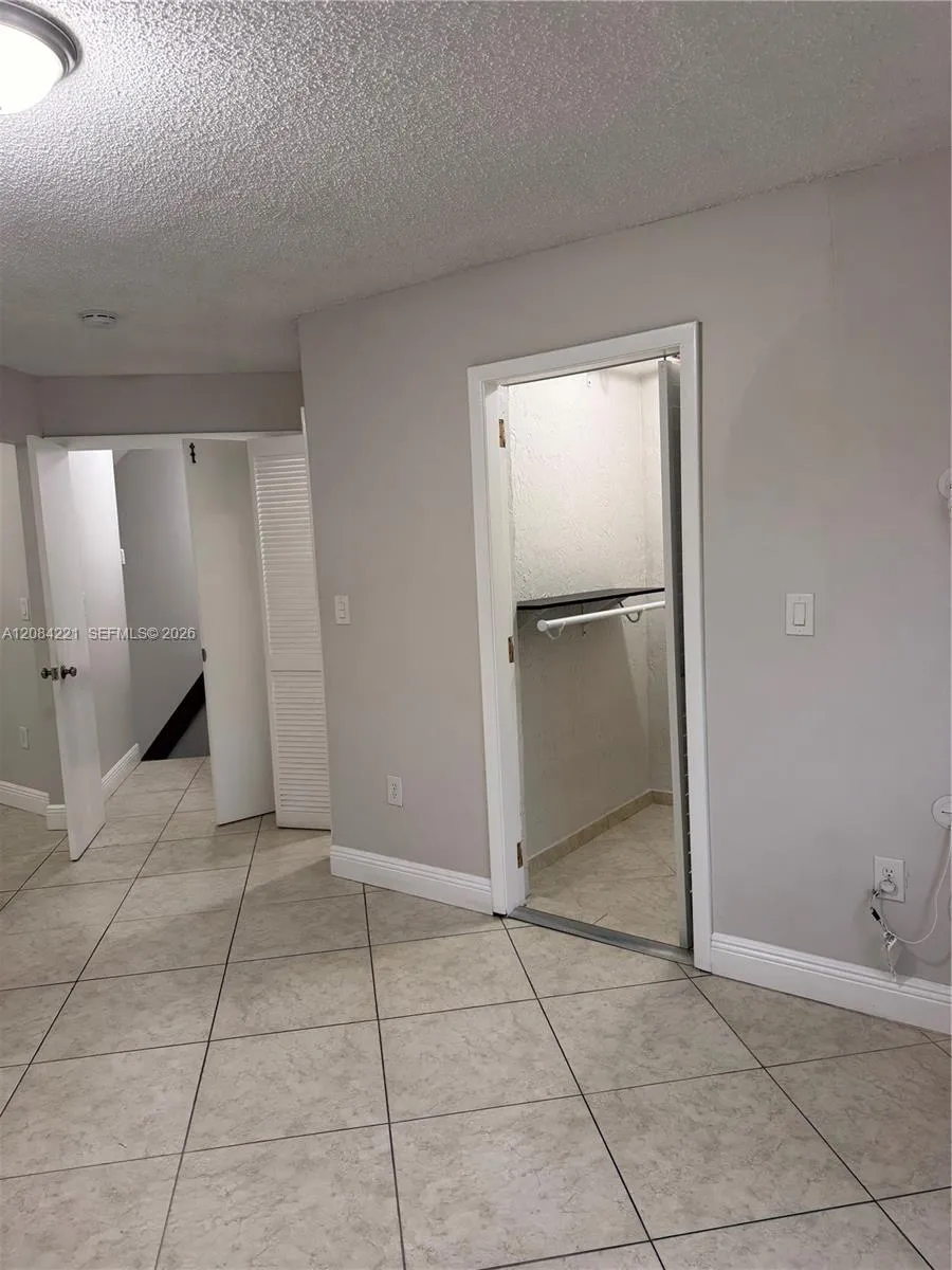 12837 SW 65th Ter #12837 Miami, FL 33183