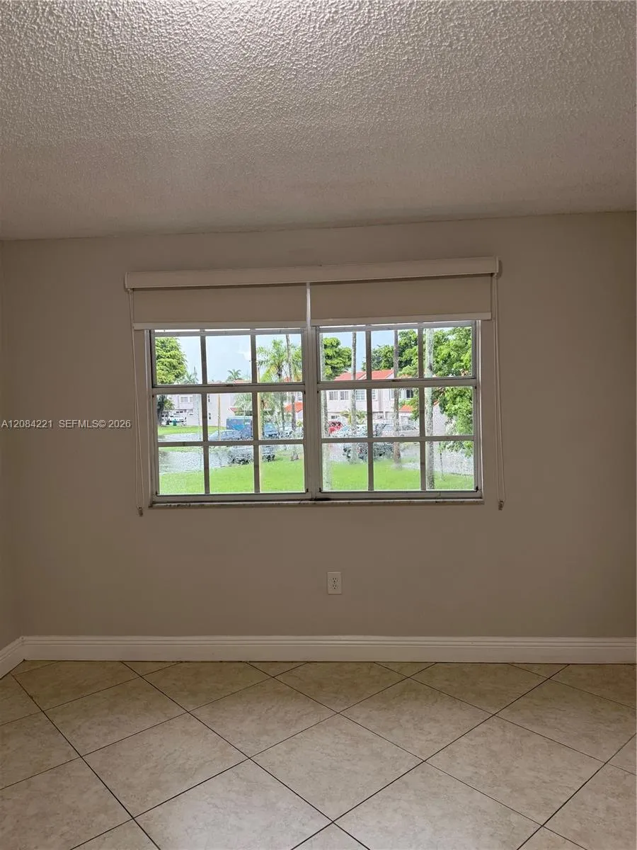 12837 SW 65th Ter #12837 Miami, FL 33183