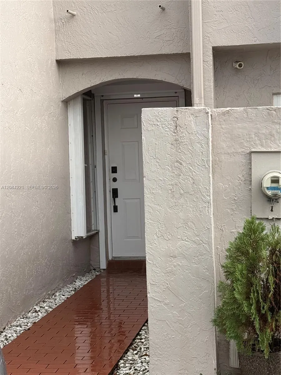 12837 SW 65th Ter #12837 Miami, FL 33183