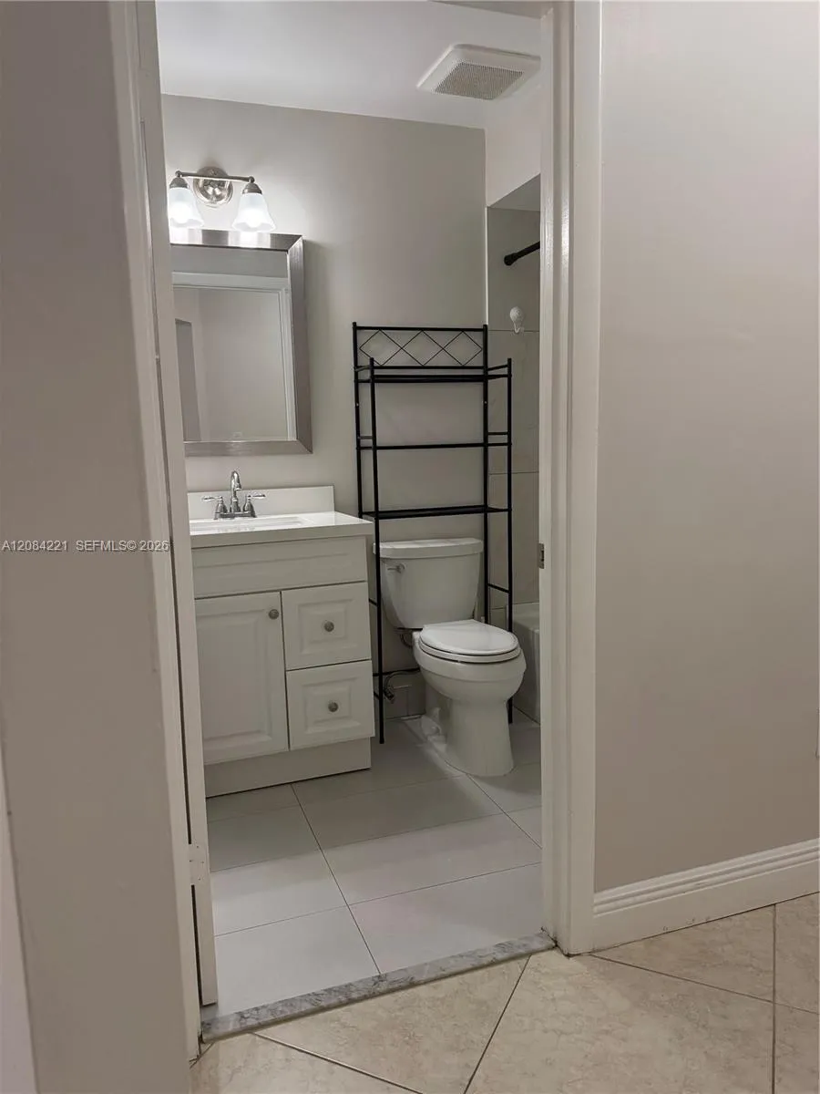 12837 SW 65th Ter #12837 Miami, FL 33183