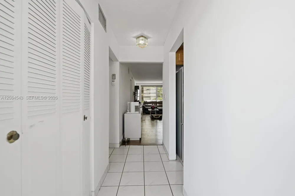 7400 NW 17th St #107 Plantation, FL 33313