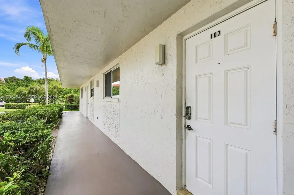 7400 NW 17th St #107 Plantation, FL 33313