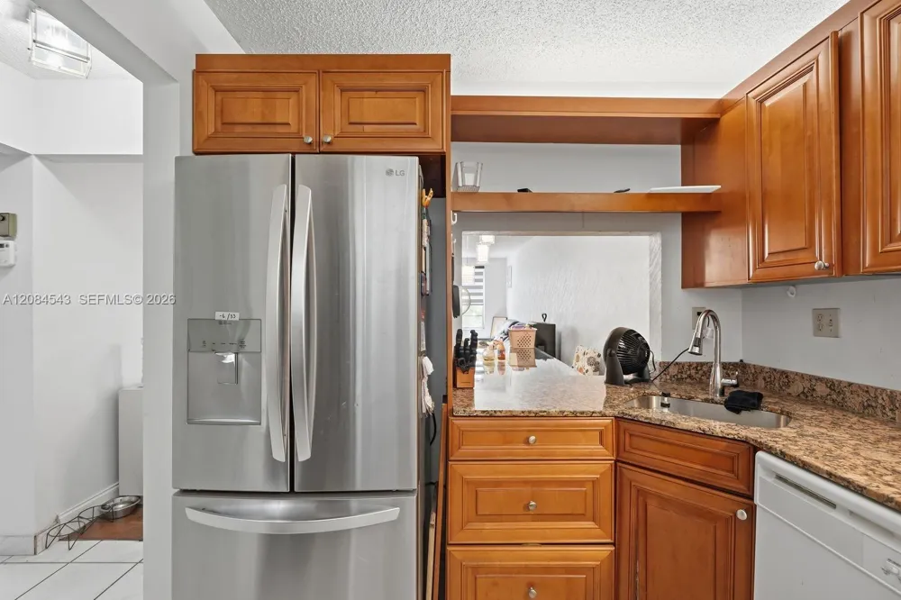7400 NW 17th St #107 Plantation, FL 33313