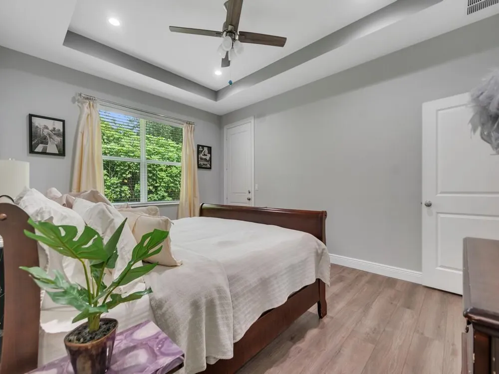 1725 20TH AVENUE Vero Beach, FL 32960