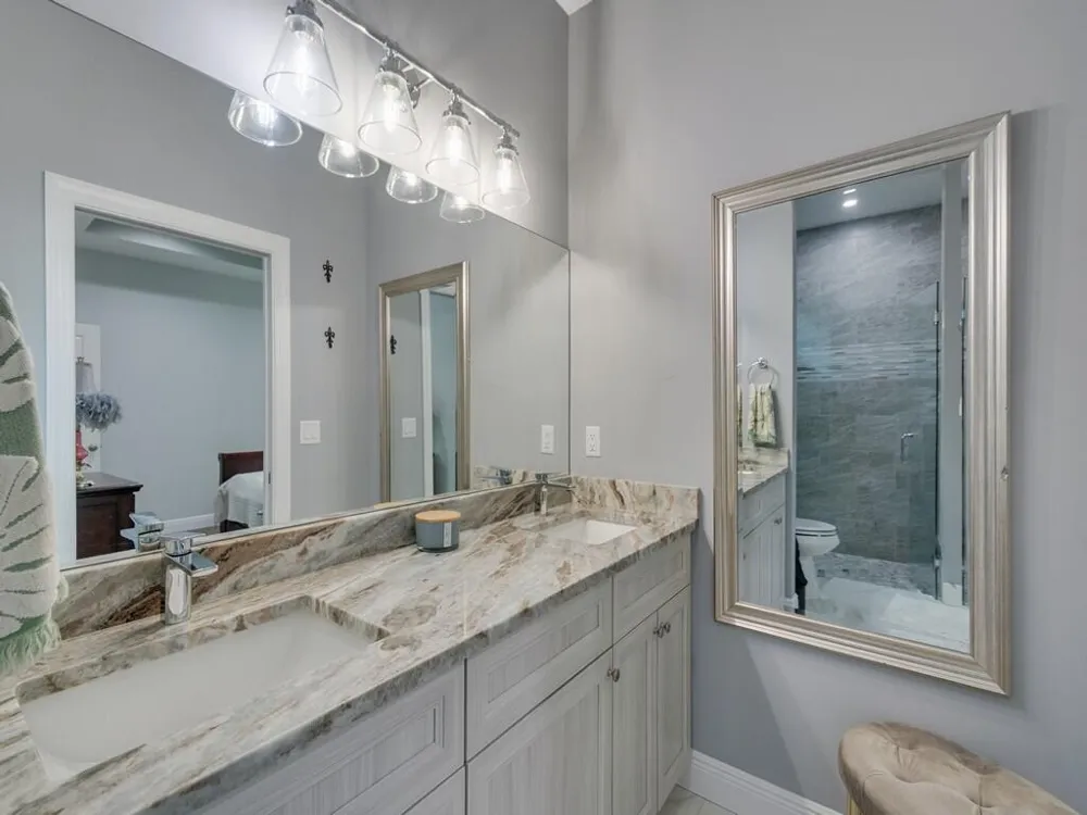 1725 20TH AVENUE Vero Beach, FL 32960