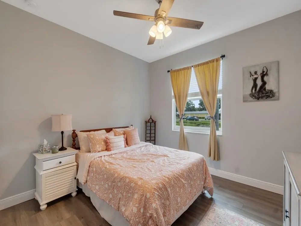 1725 20TH AVENUE Vero Beach, FL 32960