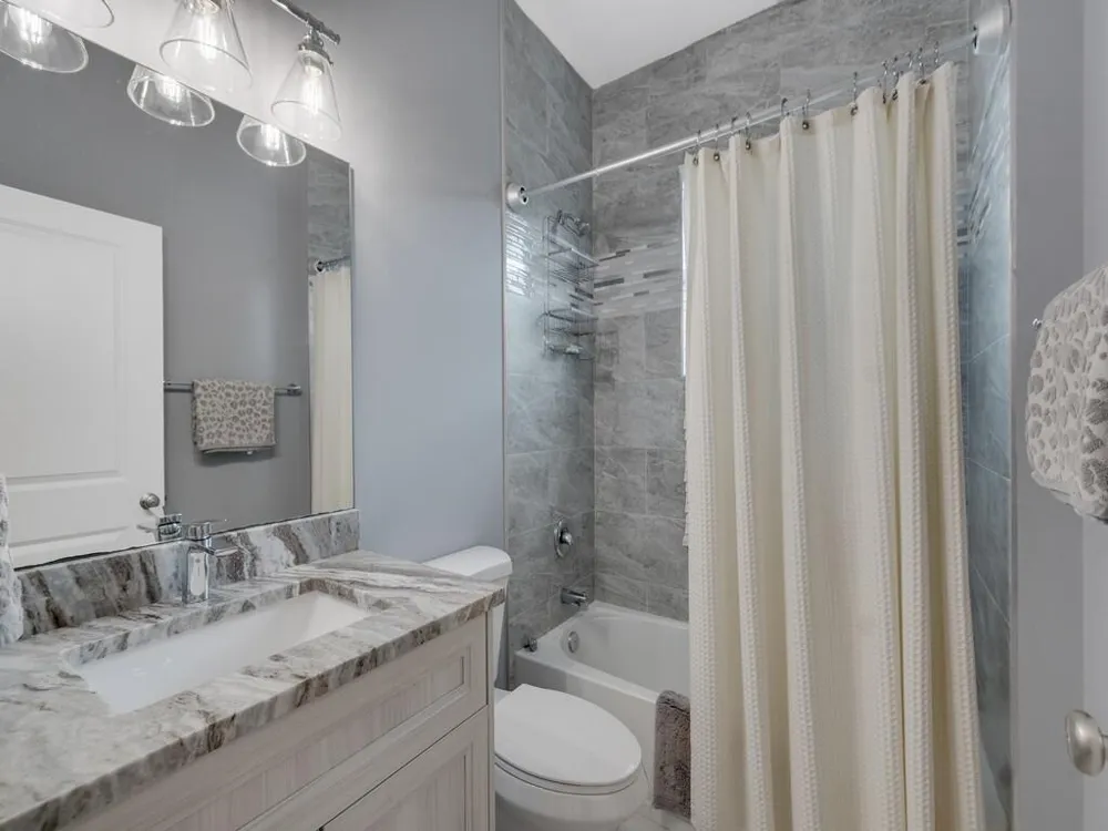 1725 20TH AVENUE Vero Beach, FL 32960