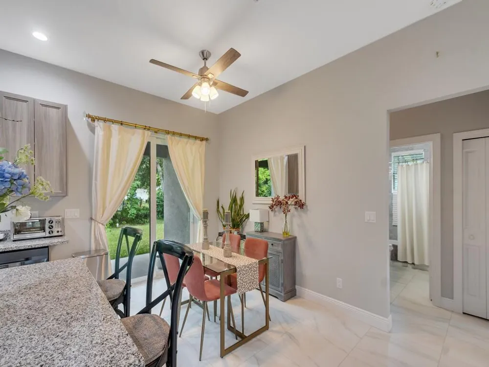 1725 20TH AVENUE Vero Beach, FL 32960