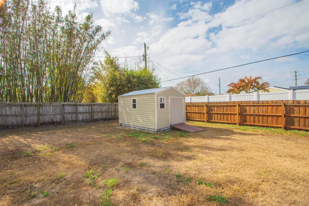 1686 SE BIDDLE LANE Port St. Lucie, FL 34983
