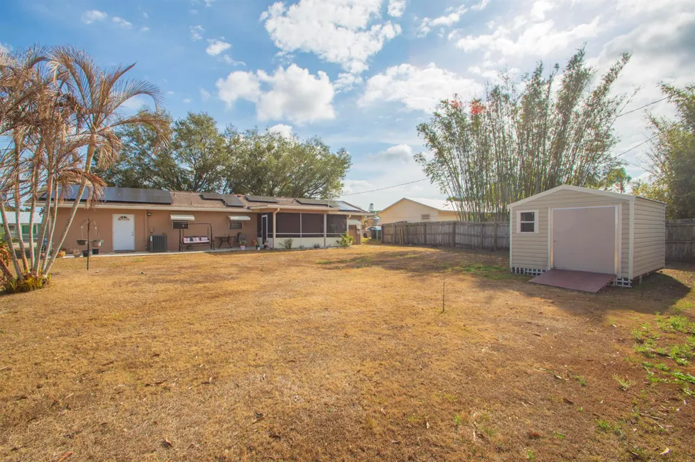1686 SE BIDDLE LANE Port St. Lucie, FL 34983