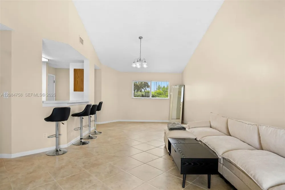3405 NW 44th St #205 Oakland Park, FL 33309