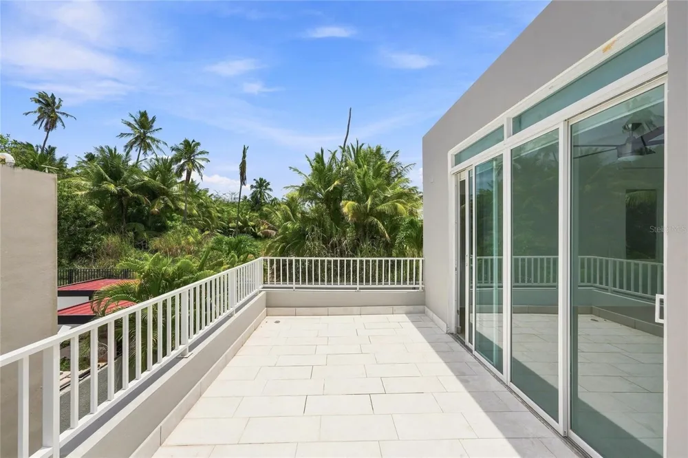 41 TREASURE POINT Vega Alta, PR 00692