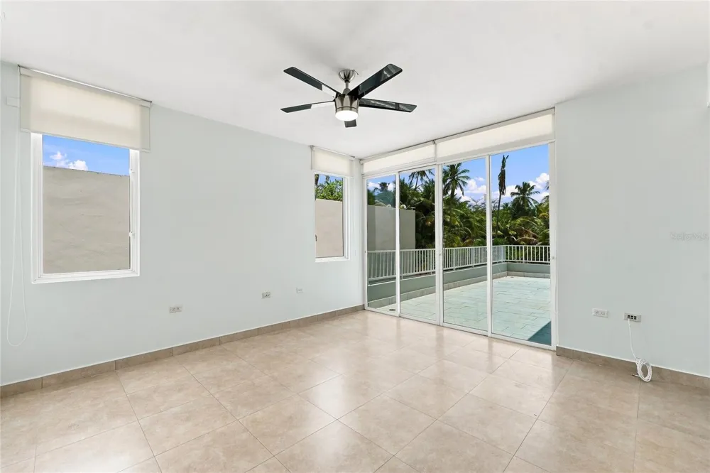 41 TREASURE POINT Vega Alta, PR 00692