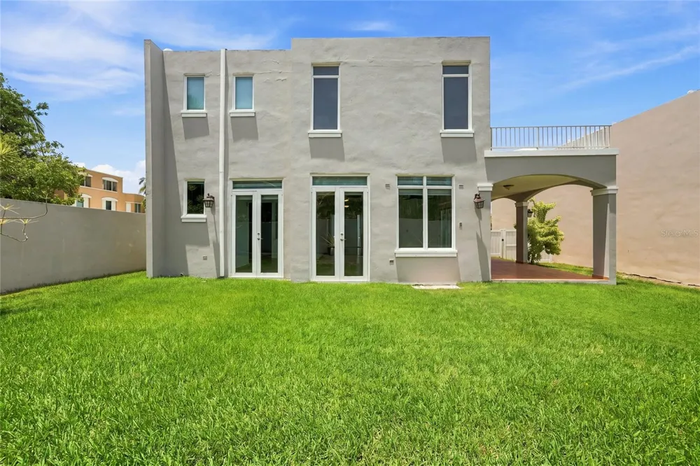 41 TREASURE POINT Vega Alta, PR 00692
