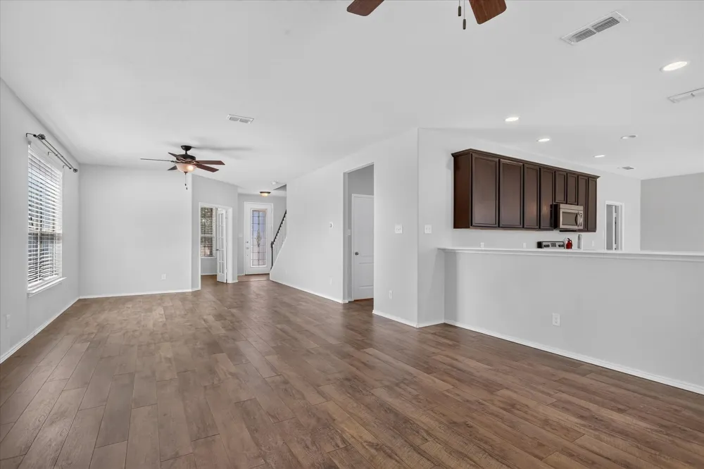 3513 Seaside Drive Denton, TX 76208