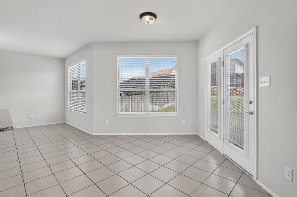 3513 Seaside Drive Denton, TX 76208