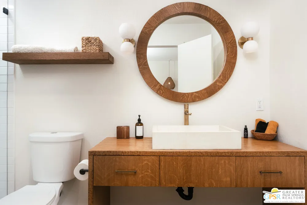 1373 E Madero Circle Palm Springs, CA 92262