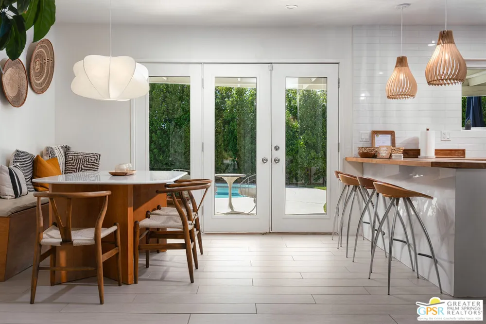 1373 E Madero Circle Palm Springs, CA 92262