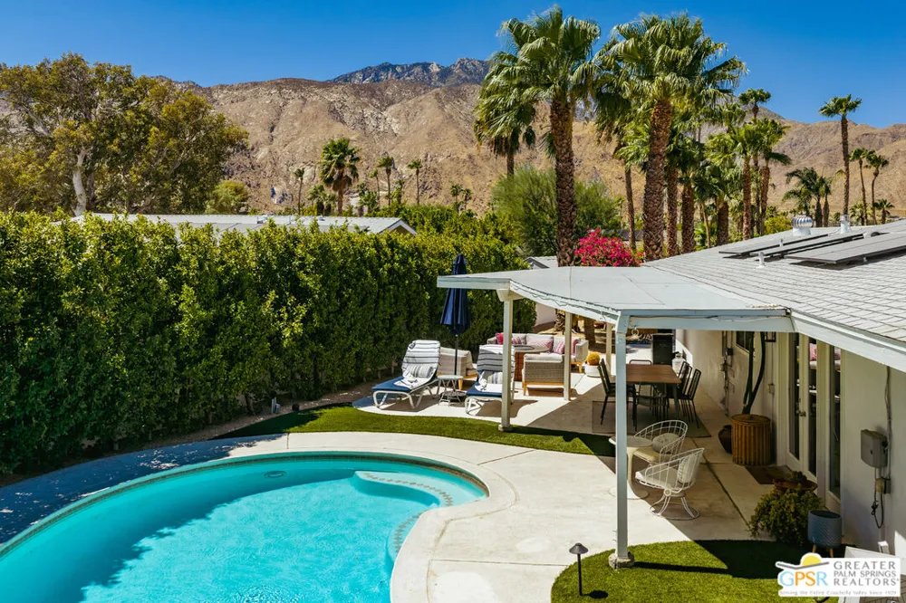 1373 E Madero Circle Palm Springs, CA 92262