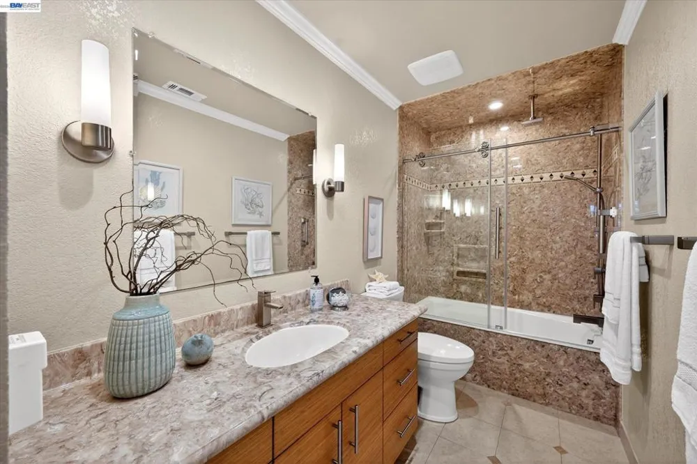 5679 Schooner Loop Discovery Bay, CA 94505
