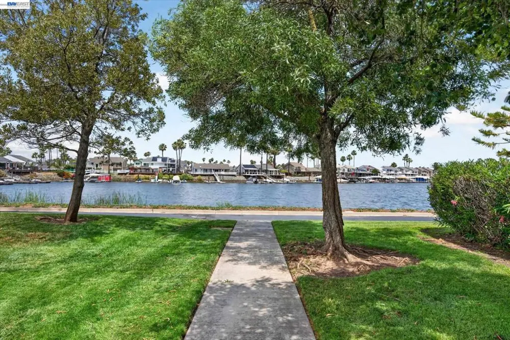 5679 Schooner Loop Discovery Bay, CA 94505