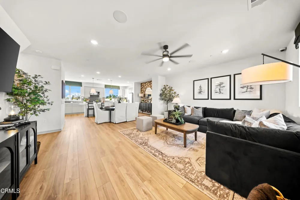 542 Via Zibello Camarillo, CA 93012