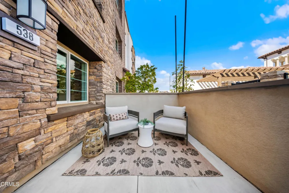 542 Via Zibello Camarillo, CA 93012