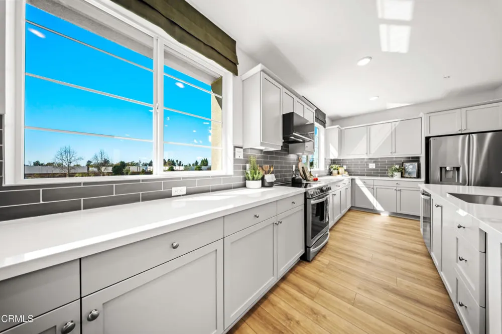 542 Via Zibello Camarillo, CA 93012