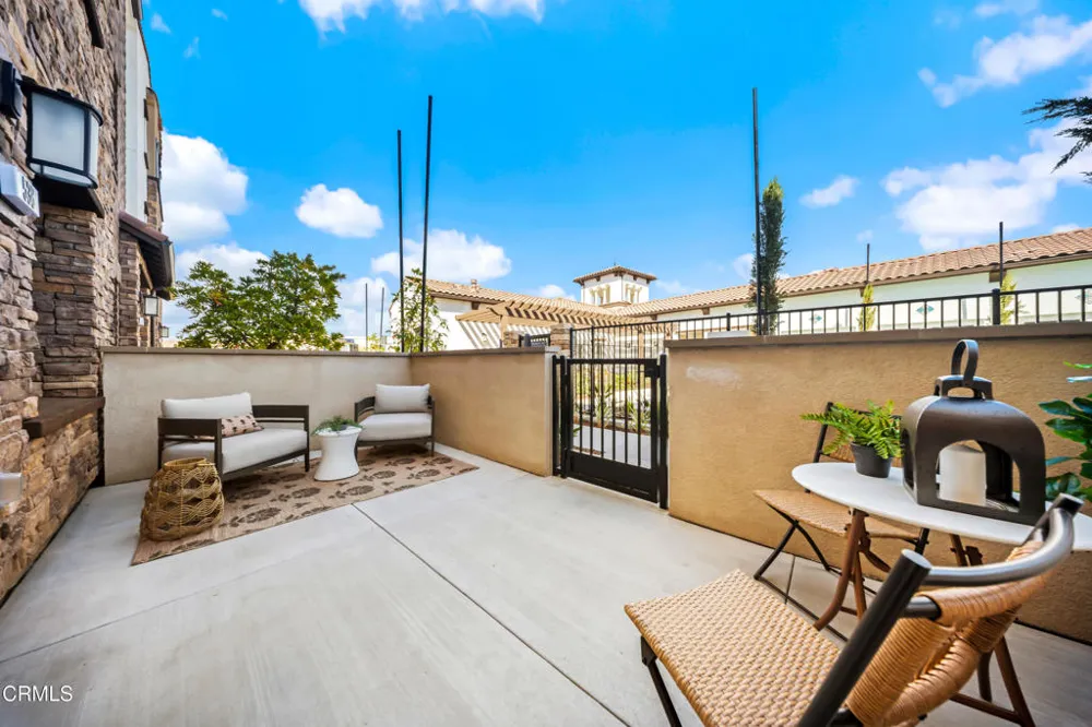 542 Via Zibello Camarillo, CA 93012