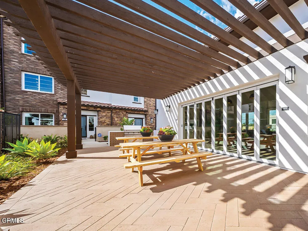542 Via Zibello Camarillo, CA 93012
