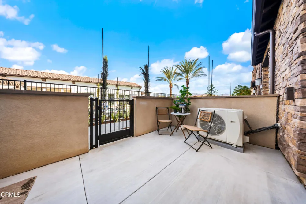 542 Via Zibello Camarillo, CA 93012