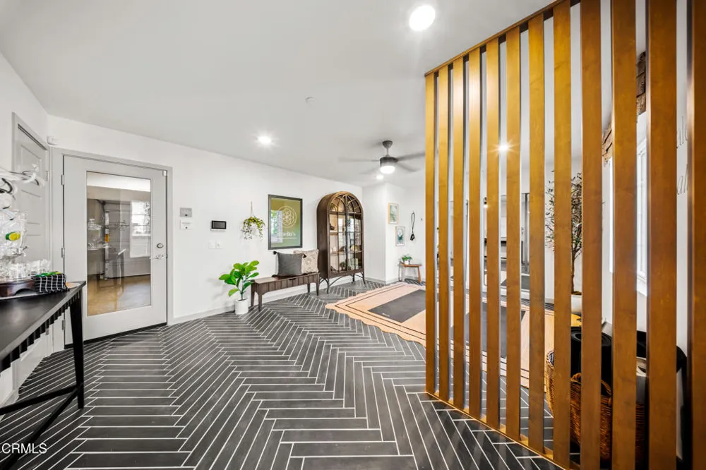542 Via Zibello Camarillo, CA 93012