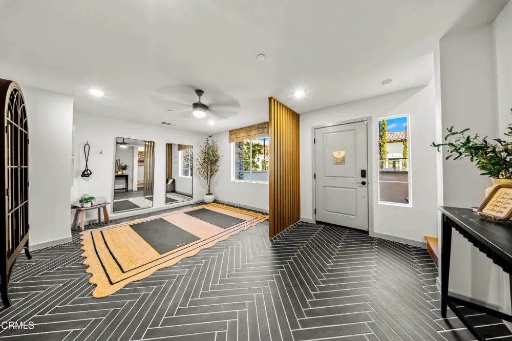 542 Via Zibello Camarillo, CA 93012