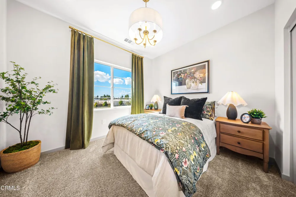 542 Via Zibello Camarillo, CA 93012