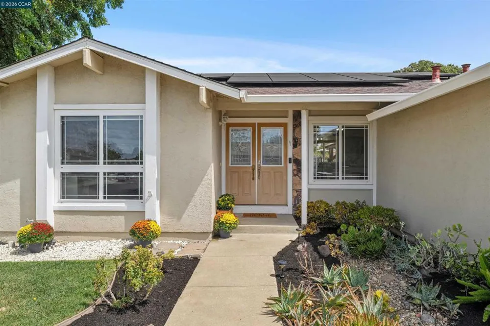 2115 Ackerman Dr Pittsburg, CA 94565