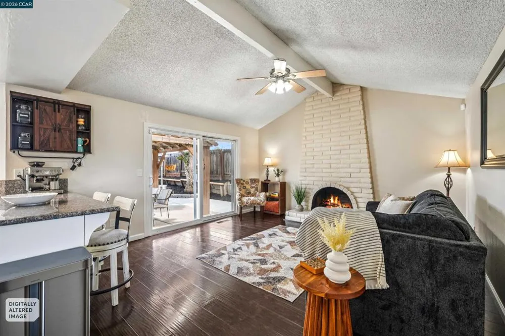 2115 Ackerman Dr Pittsburg, CA 94565