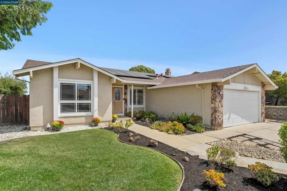 2115 Ackerman Dr Pittsburg, CA 94565