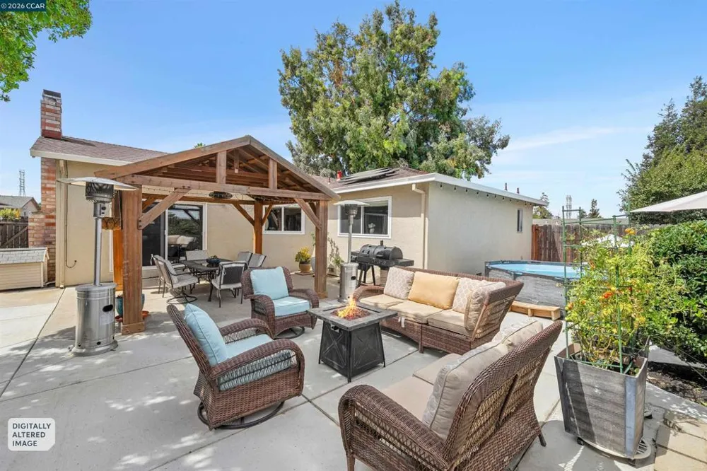 2115 Ackerman Dr Pittsburg, CA 94565