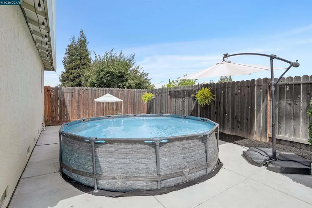 2115 Ackerman Dr Pittsburg, CA 94565