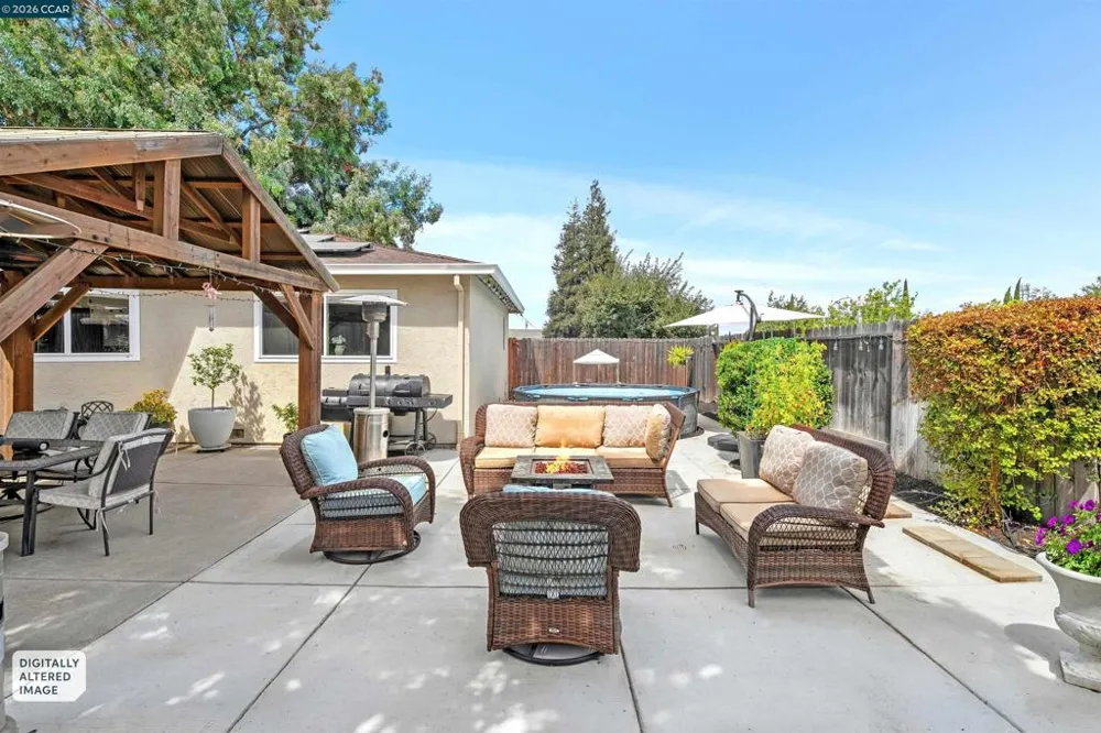 2115 Ackerman Dr Pittsburg, CA 94565